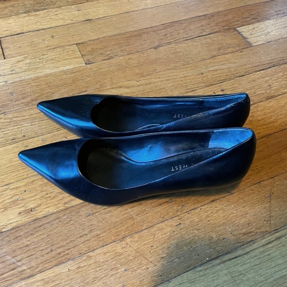 West Nine Pointy Toes Pumps (black, size 7)